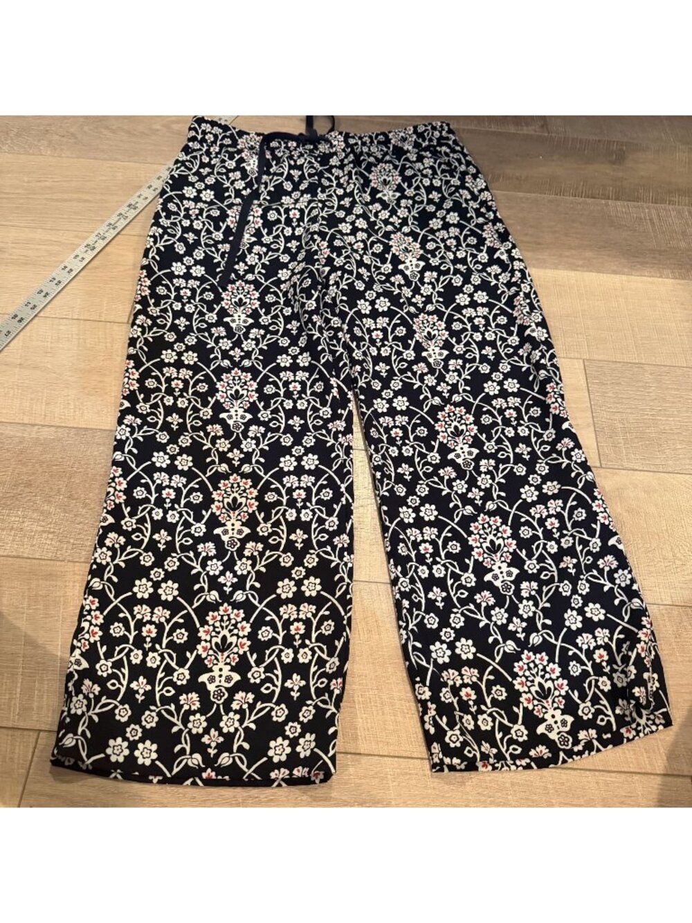 Loft Womens Black Pull on Floral Pants Medium